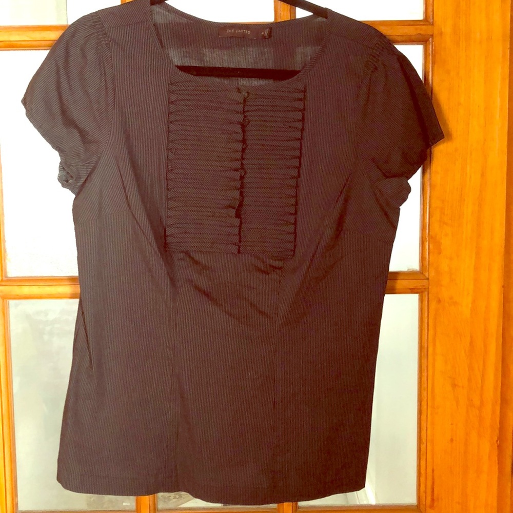 The limited black top